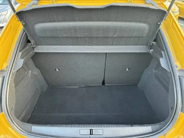Peugeot 208 electrique 50 kwh 136ch — photo 6