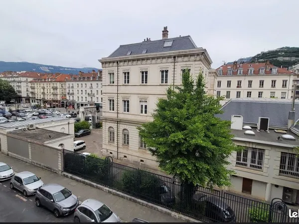 T3 Grenoble hyper-centre 74 m² + 2 mezzanines - Vue Bastille