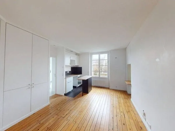 Studio 1 pièce 24 m²