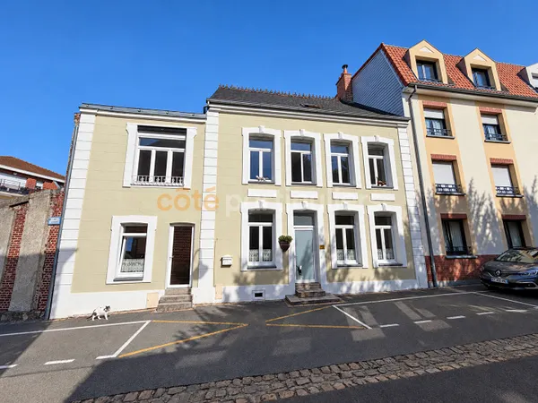 ST-POL-SUR-TERNOISE : HYPER CENTRE-VILLE MAISON 176m2 AVEC GARAGE