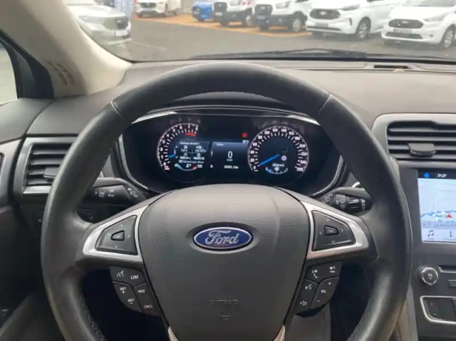 Ford Mondeo 1.5 ecoboost 160ch titanium 5p — photo 7