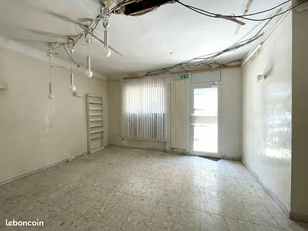 LOCAL COMMERCIAL 106 m² NICE