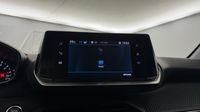 Peugeot 208 1.5 BlueHDi 100ch S&S Allure — photo 19
