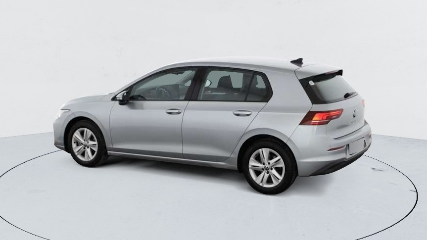 Volkswagen Golf 8 — photo 4