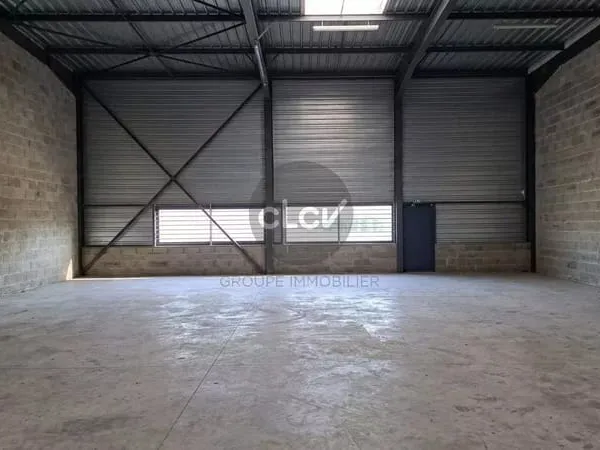 Local mixte 342 m² 69126 BRINDAS
