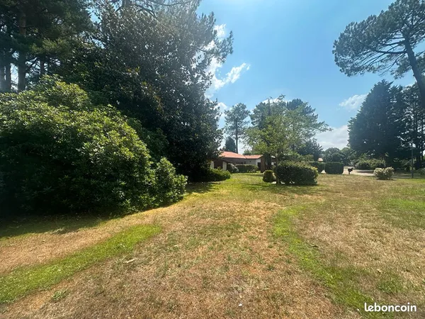 Terrain 679 m² SEIGNOSSE