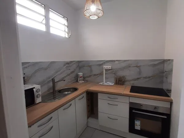 T3 60m2 et 2m80 hauteur meublé au Lamentin