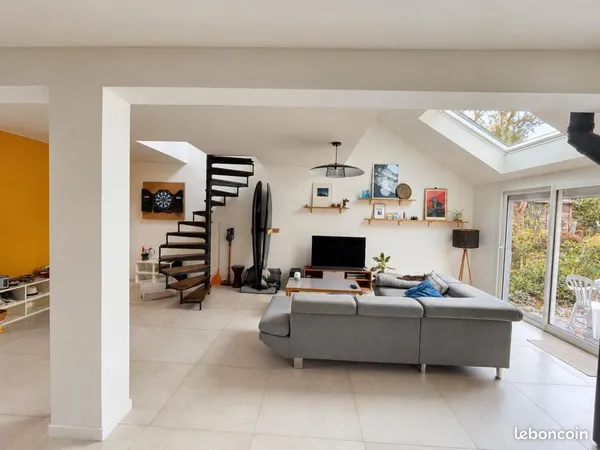 Maison familiale rénovée avec jardin et garage - Couëron Bel Air