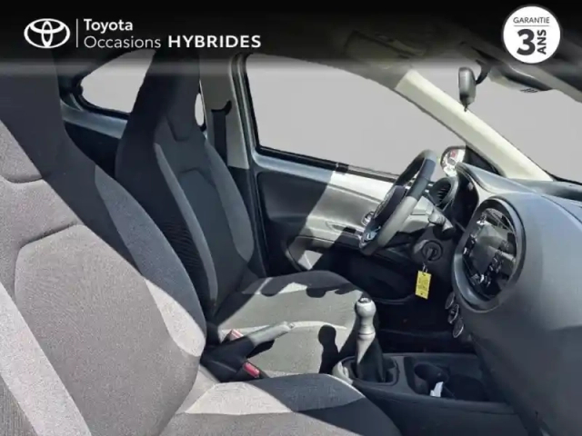 Toyota Aygo X 1.0 vvt-i 72ch dynamic my23 — photo 6
