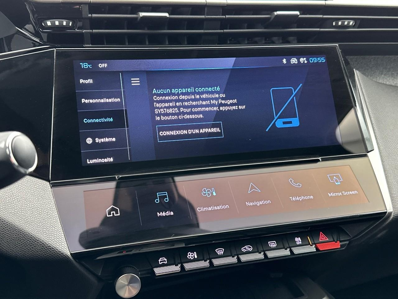 Peugeot 308 hybrid 145 e-dcs6 allure — photo 23