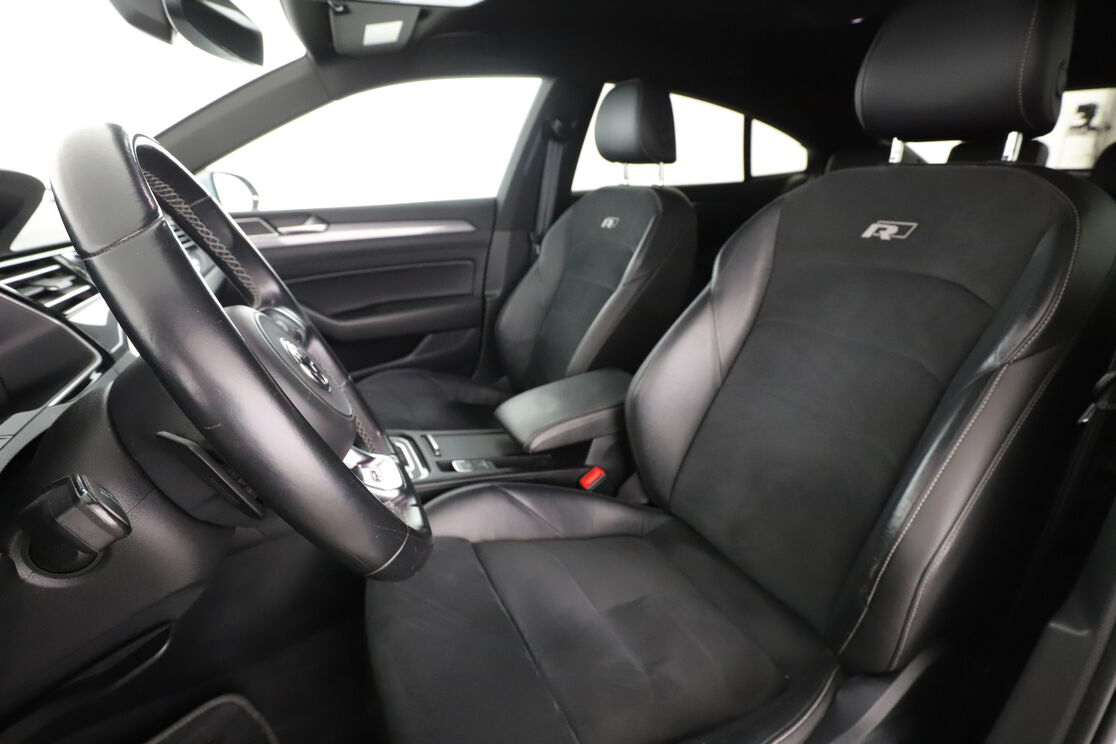 Volkswagen Arteon 2.0 TDI R-Line DSG7 — photo 9