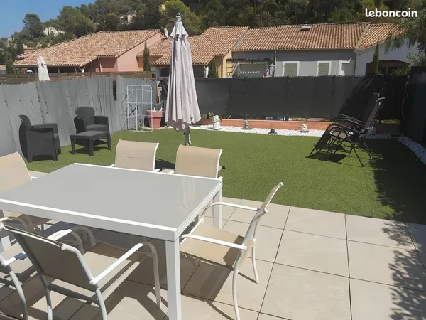 🏡 Maison contemporaine 2022 - Triple A - Terrasse 30 m² et 3 stationnements à Solliès-Toucas