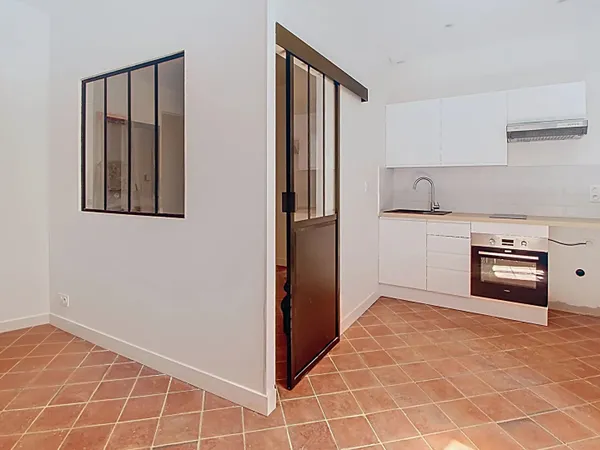 À LOUER - EN EXCLUSIVITÉ À LORGUES - T2 DE 24,90m²