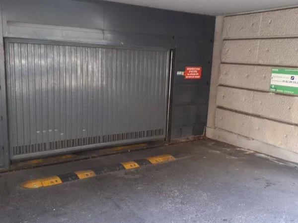 Parking 10 m²