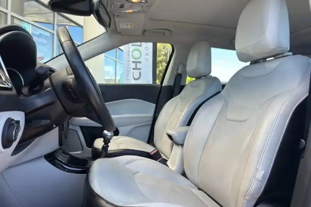 Jeep Compass 1.4 i multiair ii 140 ch bvm6 — photo 14
