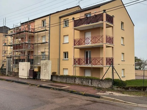 T5 rdc 90m2 grand balcon dans rue du Val Barizien (croisement rue Jean Zay)