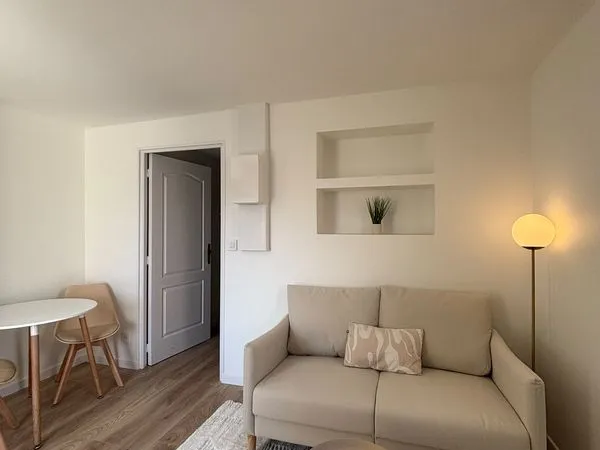 Apparemment T2 neuf - Secteur gare