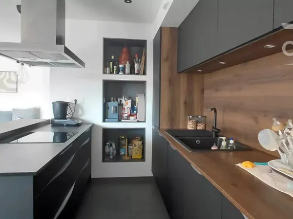 Bel appartement lumineux de 97 m2 entièrement rénové