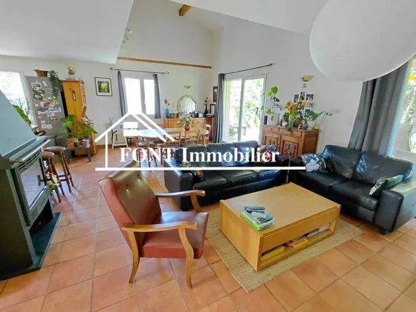 Maison de plain-pied 7 pièces 151 m²