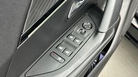 Peugeot 2008 1.2 PureTech 130ch S&S GT EAT8 — photo 19