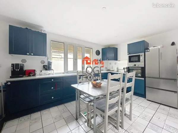 Maison 8 pièces 135 m²