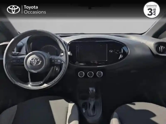 Toyota Aygo x 1.0 vvt-i 72ch dynamic s-cvt my24 — photo 8