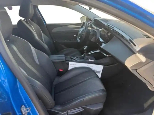 Peugeot 308 1.2 puretech 130ch s&amp;s allure pack — photo 15