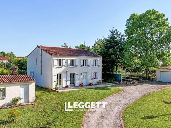 Maison 6 pièces 179 m²