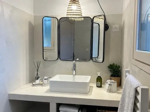 Maison familiale mitoyenne 198 m2