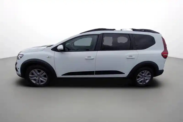 Dacia Jogger eco-g 100 7 places — photo 3