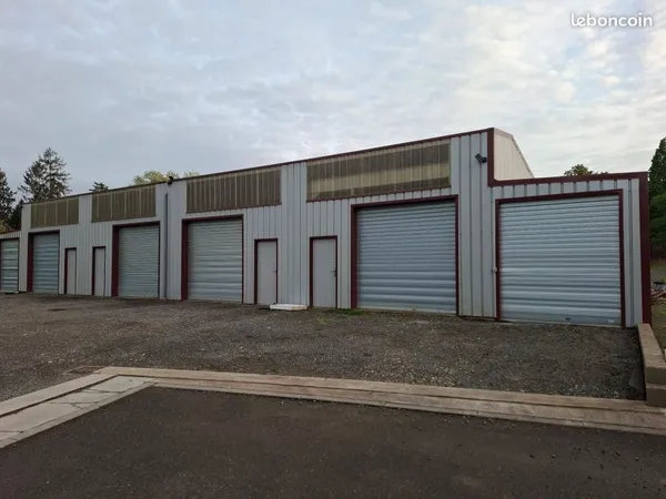 Local d’activité et entrepôt Location Dax  70m² 680€