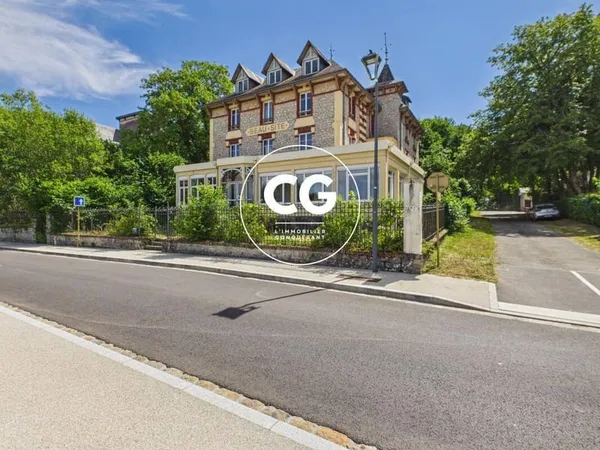 Immeuble 597 m²