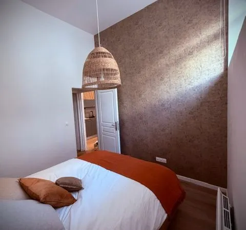 Grand Appartement T2 - 47m² - Etat Neuf/NON MEUBLE - Coeur de Ville SENS - Résidence Sécurisée