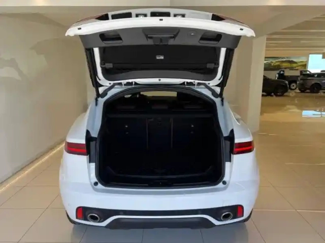 Jaguar E-Pace p200 flexfuel mhev r-dynamic s bva awd — photo 14