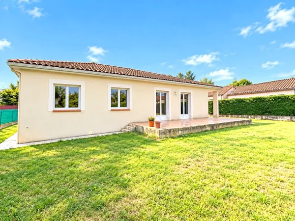 PAMIERS : DANS QUARTIER PRISE. : MAISON DE PLAIN PIED DE TYP