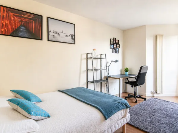 Belle chambre lumineuse – 13m²
