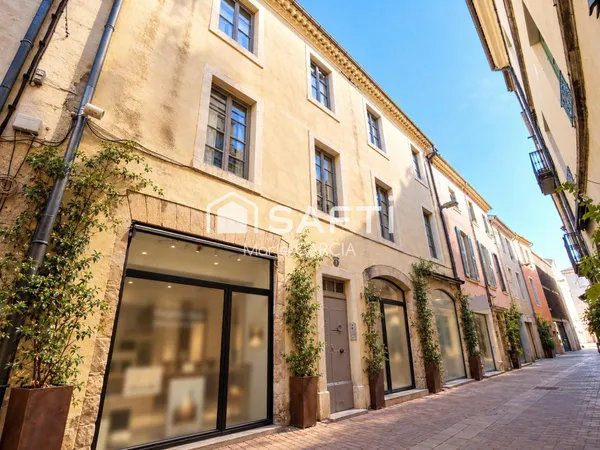 Nîmes Ecusson : immeuble de rapport mixte