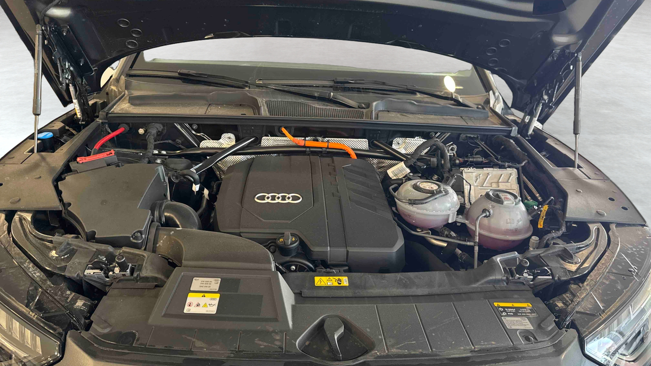 Audi Q5 50 TFSIe 299 S tronic 7 Quattro — photo 14
