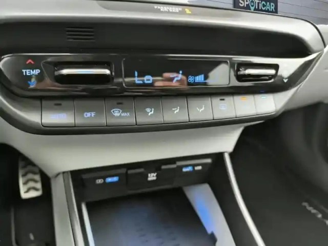 Hyundai Bayon 1.0 t-gdi 100 hybrid 48v creative — photo 13