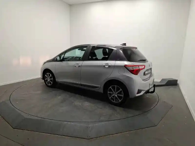Toyota Yaris 110 vvt-i — photo 3
