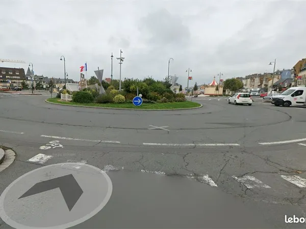 Boutique 247 m² TROUVILLE SUR MER