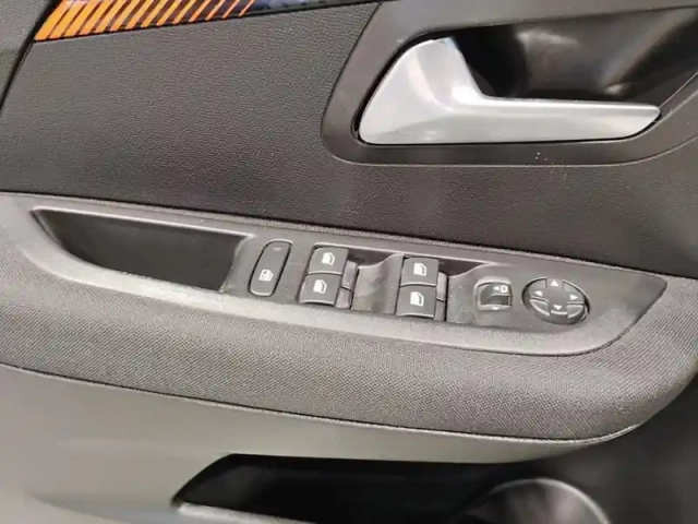 Peugeot 208 bluehdi 100 s&amp;s bvm6 active pack — photo 19