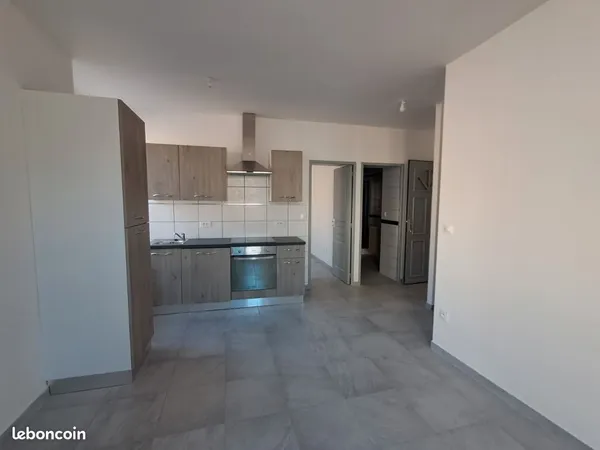 Appartement T3 de 44,50 m² rénové à neuf