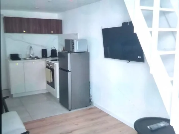 Studio équipé et fonctionnel