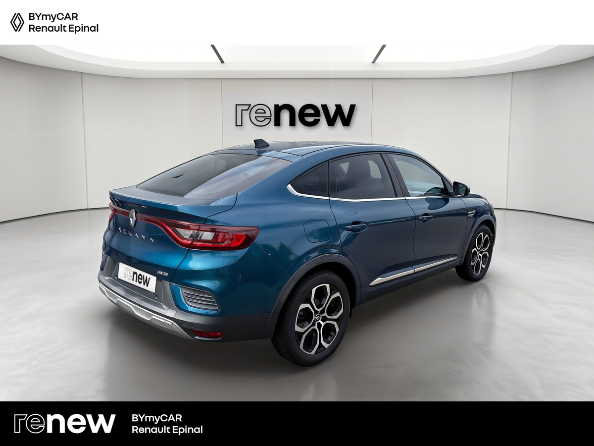 Renault Arkana E-Tech 145 - 21B — photo 5