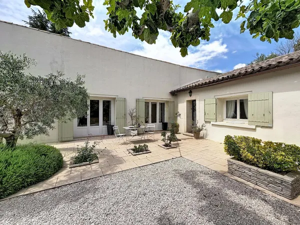 Maison Vente Fontvieille 5p 130m² 590000€