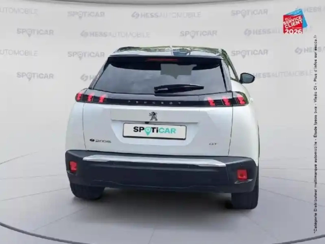 Peugeot 2008 e- 136ch gt pack — photo 7