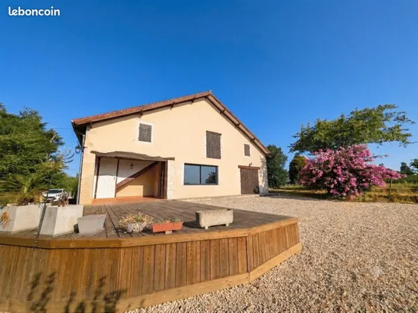Maison 5 pièces 150 m²