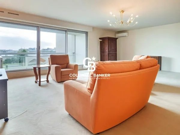 Bordeaux Centre: appartement de standing 2ch. + bureau