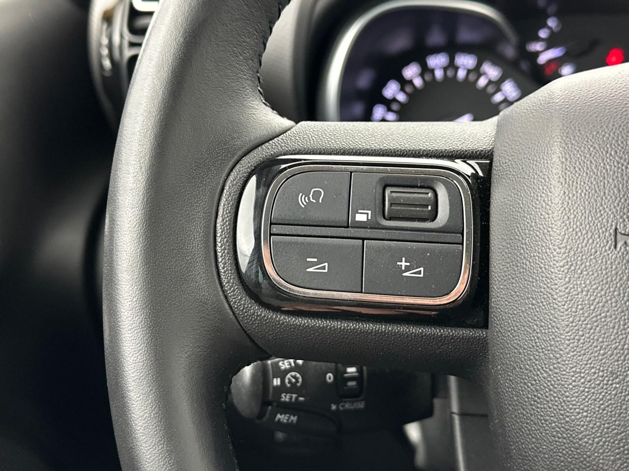 Citroën C3 Aircross puretech 130 s&s eat6 rip curl — photo 20